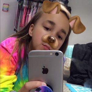 Meet your Posher, Ava